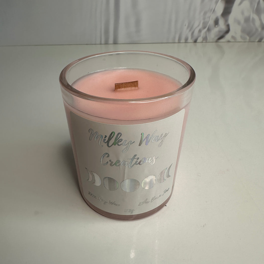 Lovely Type Medium Candle