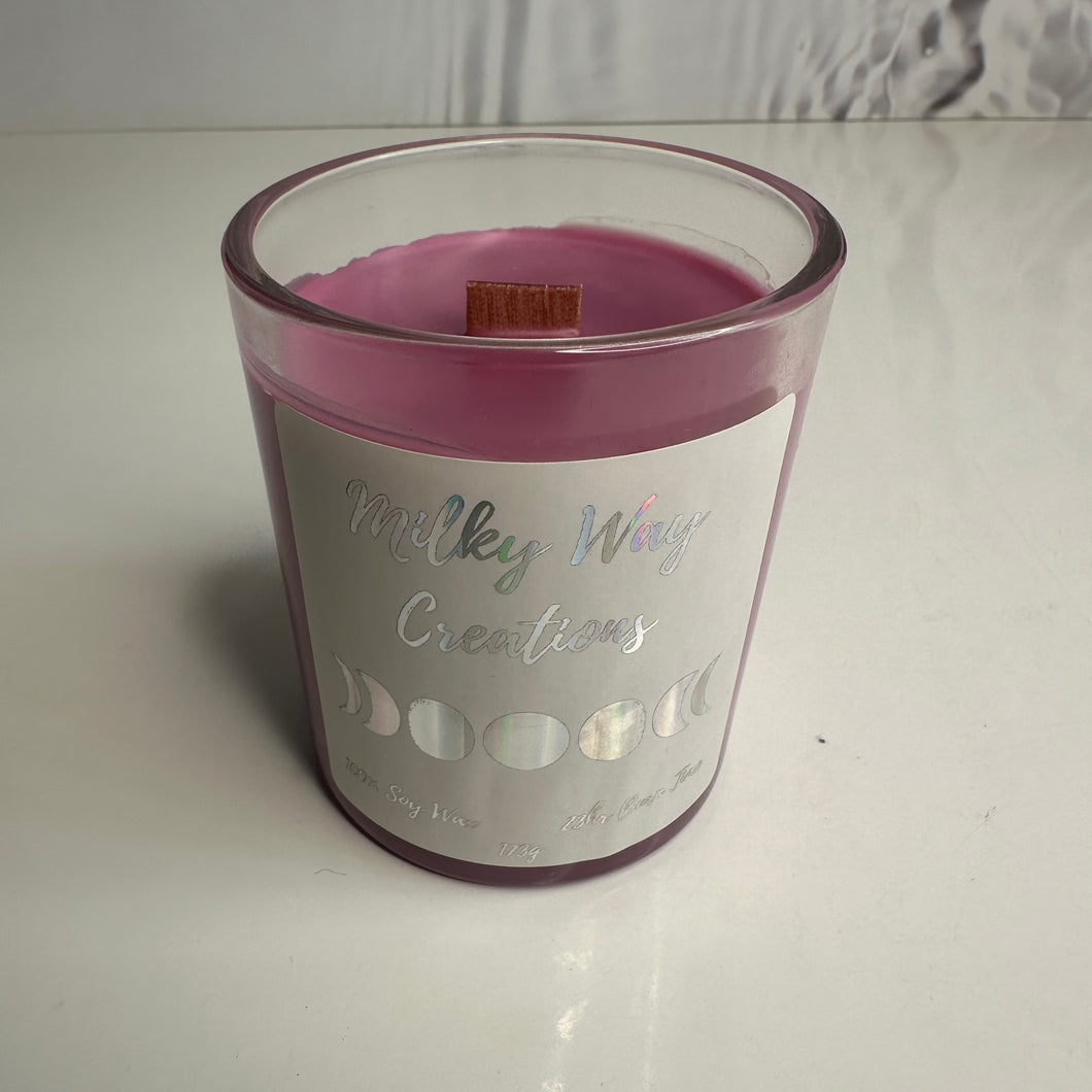 Cranberries & White Musk Medium Candle