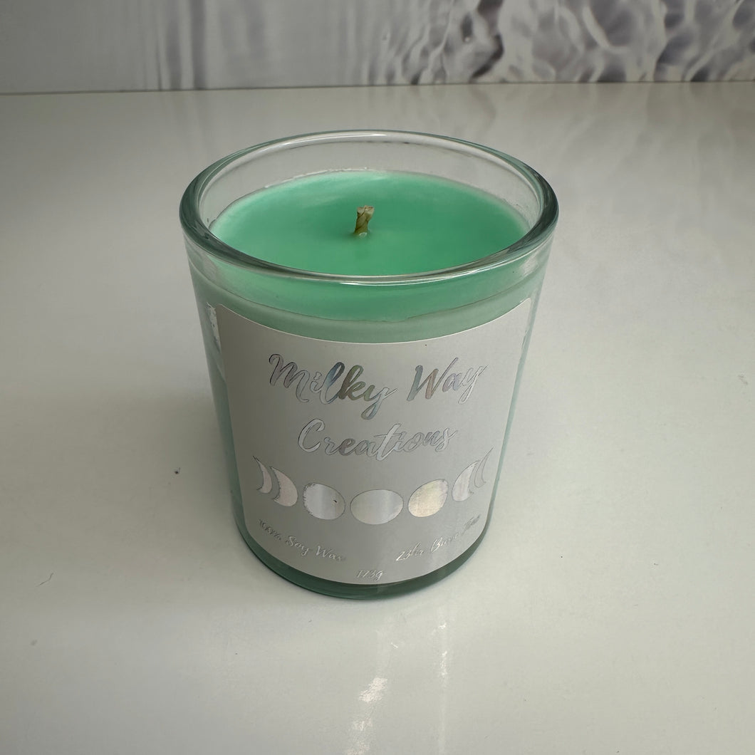 Sweet Pea & Jasmine Medium Candle