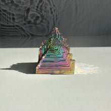 Load image into Gallery viewer, Bismuth Freeform
