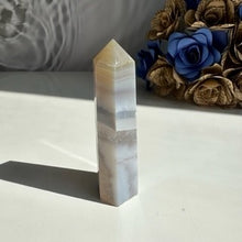 Load image into Gallery viewer, Agate Tower with Quartz Inclusions
