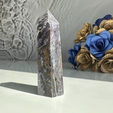 Load image into Gallery viewer, Purple Sphalerite Tower
