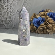 Load image into Gallery viewer, Purple Sphalerite Tower
